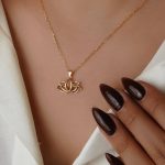 گردنبند دوریکا طرح گل