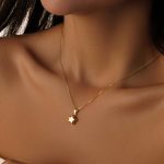 آویز طلا سبک فانتزی ستاره
